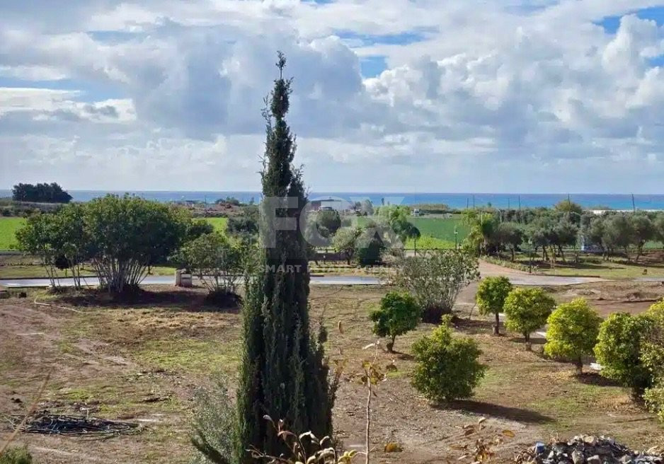 Two-Bedroom Penthouse with Roof Garden & Sea View in Mandria, Paphos