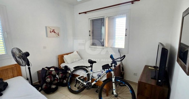 Two-Bedroom Penthouse with Roof Garden & Sea View in Mandria, Paphos