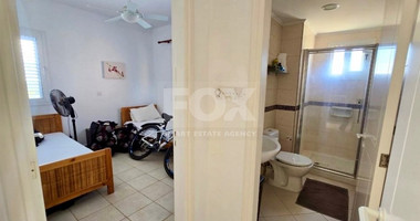 Two-Bedroom Penthouse with Roof Garden & Sea View in Mandria, Paphos