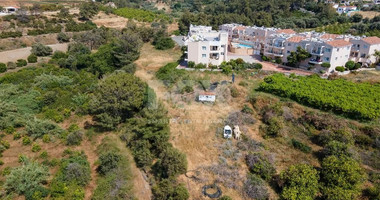 Residential Field in Argaka village, in Paphos