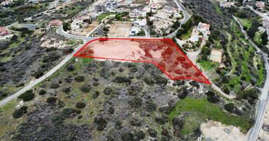 Development Land for sale in Agios Tychon: with Sea-View