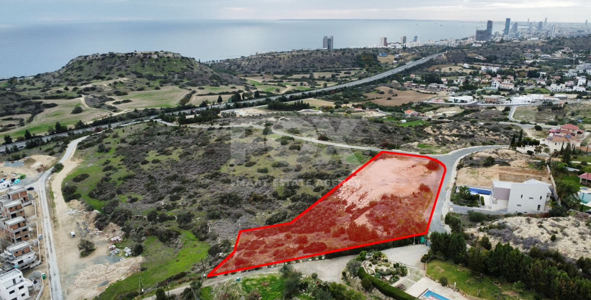 Development Land for sale in Agios Tychon: with Sea-View