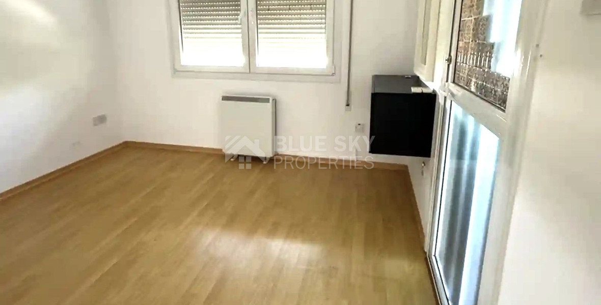 Spacious four bedroom house with private garden and pool  in Mouttagiaka