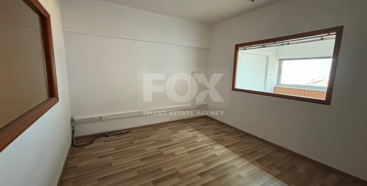 Unfurnished Office for Rent in Agia Zoni