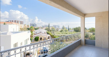 Three bedroom penthouse for sale in Mesa Geitonia, Limassol