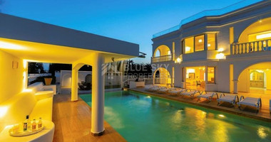 Stunning Six Bedroom Detached Villa in Coral Bay, Paphos