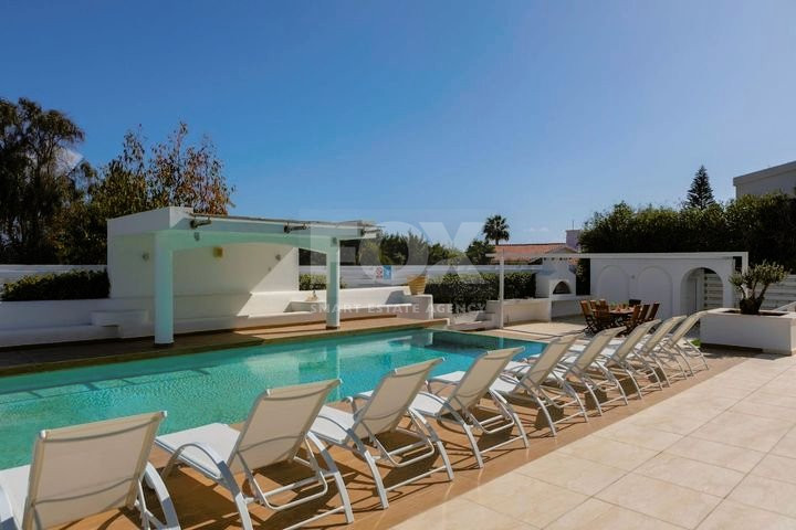 Stunning Six Bedroom Detached Villa in Coral Bay, Paphos