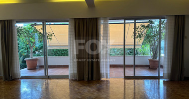 Spacious ground floor Apartment in Agia Zoni  for residential or commercial use.