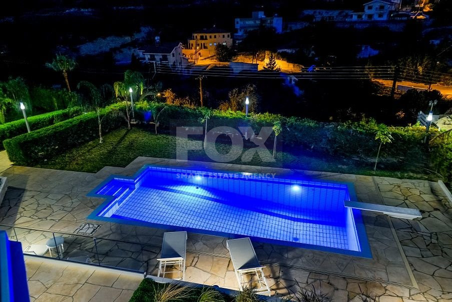 Luxurious 5 bedroom villa for rent in Agios Tychonas, Limassol