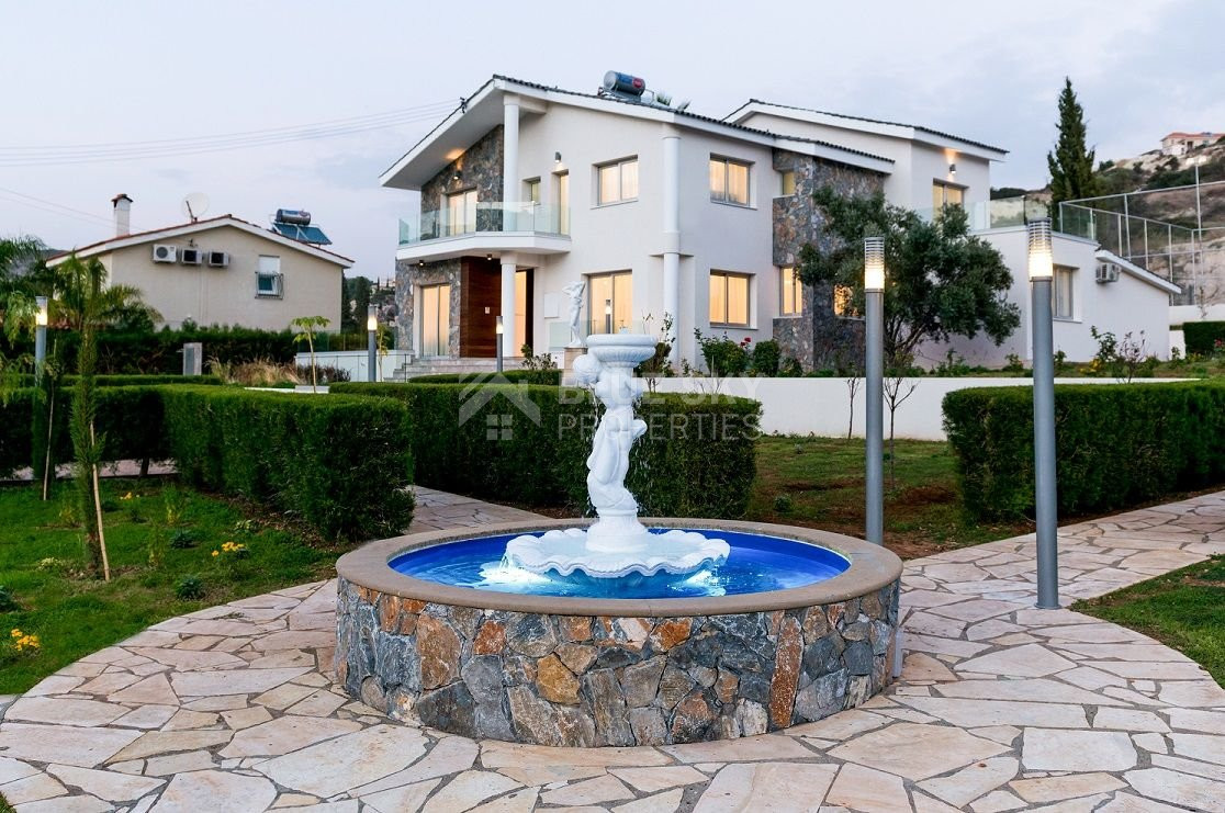 Luxurious 5 bedroom villa for sale in Agios Tychonas, Limassol