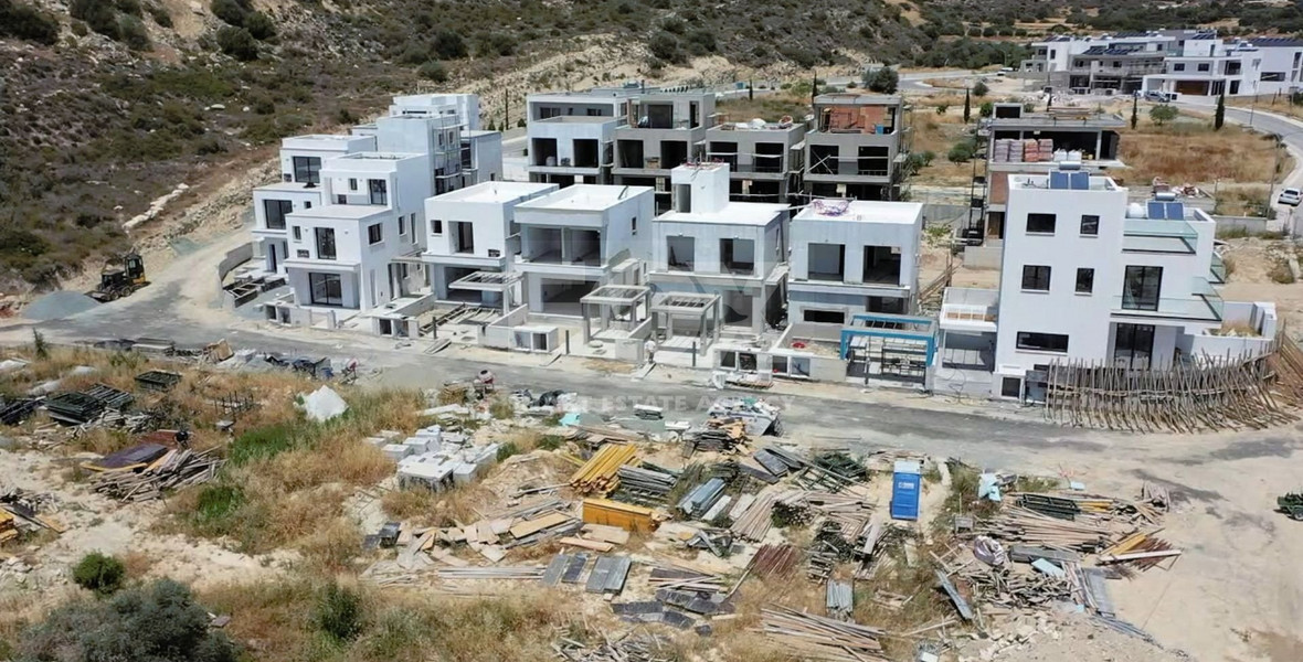 Six bedroom house for sale in Agios Athanasios, Limassol