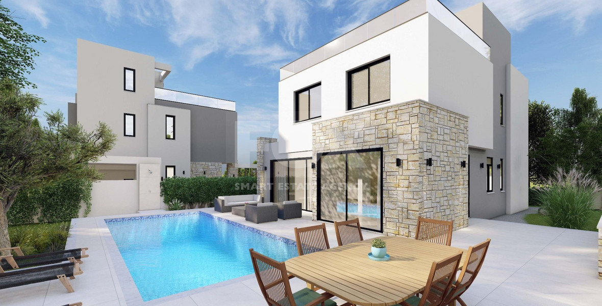 Five bedroom luxury villa with roof terrace in Chlorakas, Paphos