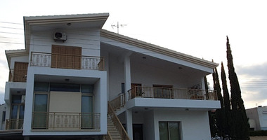 Two bedroom Upper House For Rent In Trachoni, Limassol