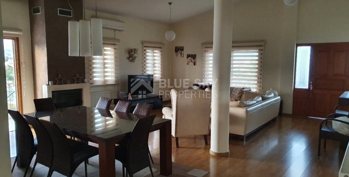 Two bedroom Upper House For Rent In Trachoni, Limassol