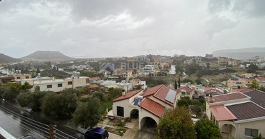 Stylish unfurnished apartment for sale in Germasogeia