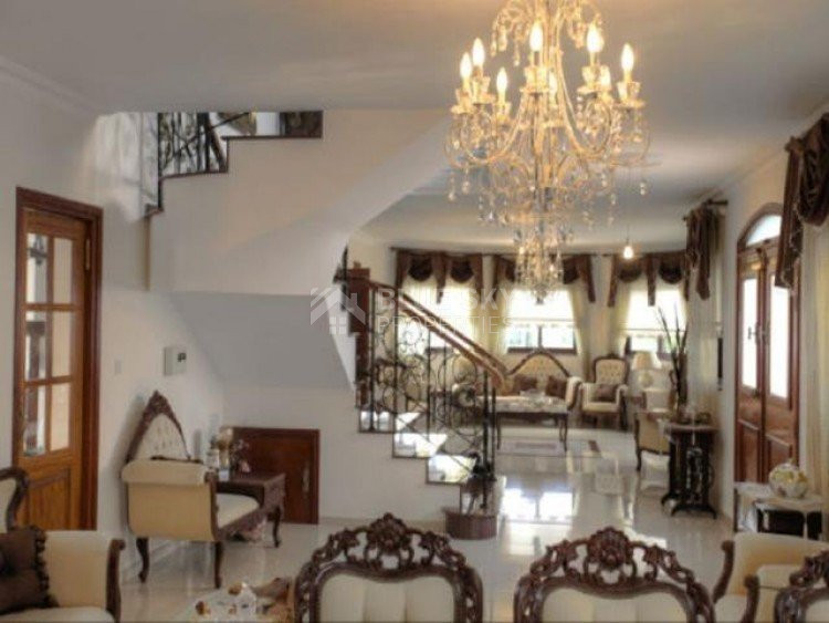 6 Bed House For Sale In Panthea (Agia Fyla)