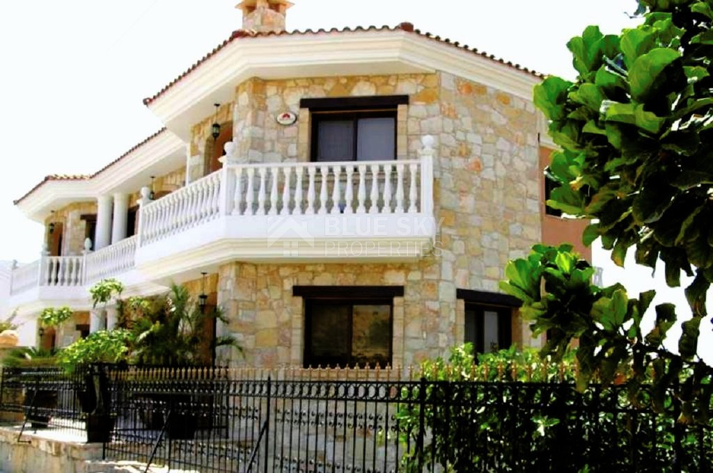 6 Bed House For Sale In Panthea (Agia Fyla)