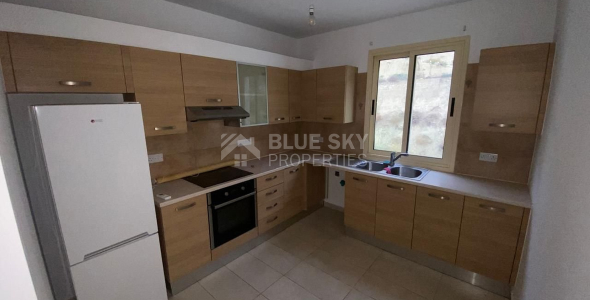 Spacious unfurnished 2 bedroom apartment For Sale in Germasogeia