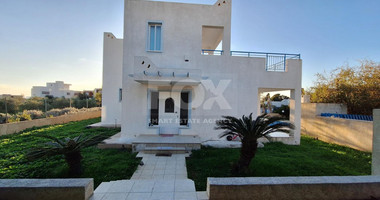 Fully Furnished  three Bedroom House with Pool in Chlorakas