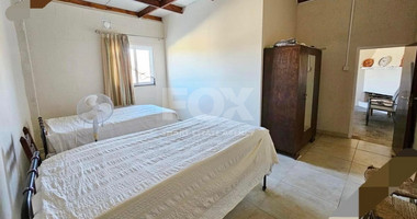 For Sale Charming Traditional Bungalow in Inia,Paphos