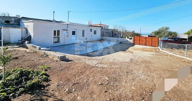 Traditional House in Ineia, Paphos