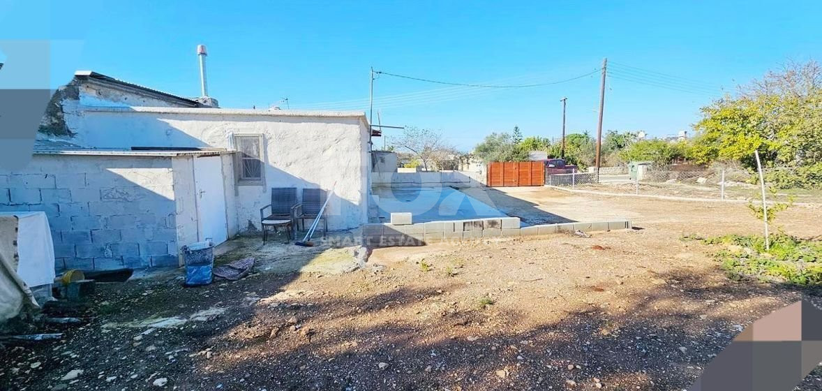 For Sale Charming Traditional Bungalow in Inia,Paphos