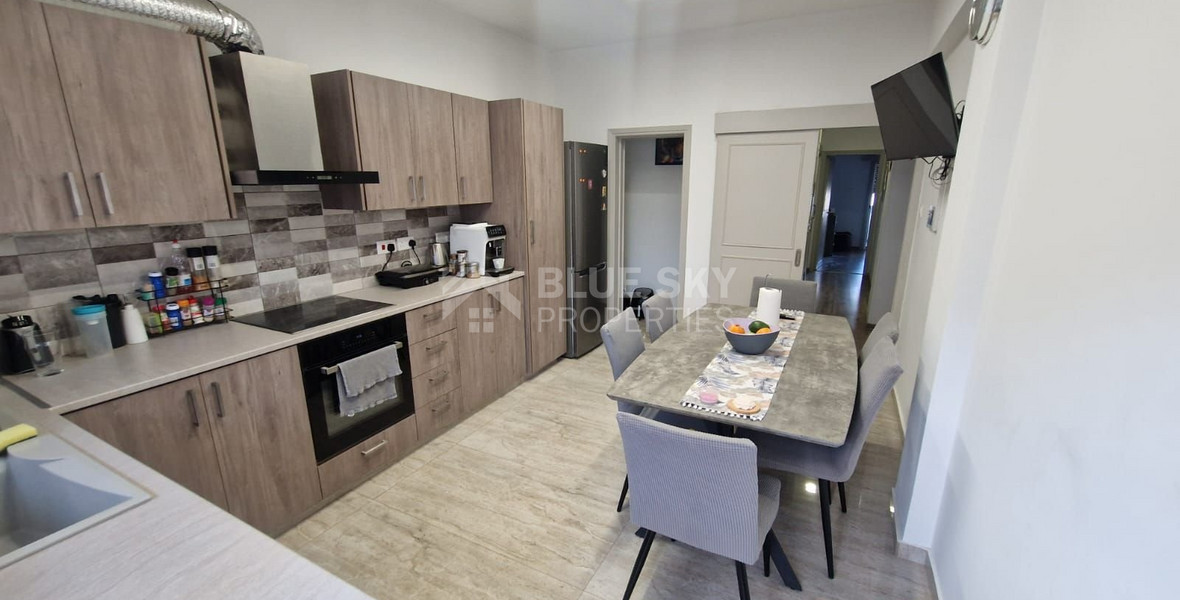 Spacious 3-Bedroom Apartment for sale in Petrou & Pavlou