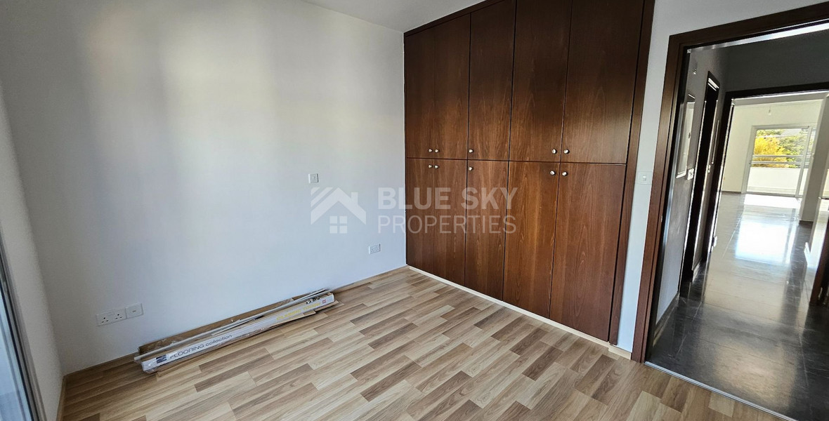 Spacious-Unfurnished Three Bedroom Apartment to Rent in Apostolou Petrou Pavlou