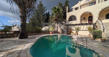 Three bedroom stunning villa , in Tala Paphos