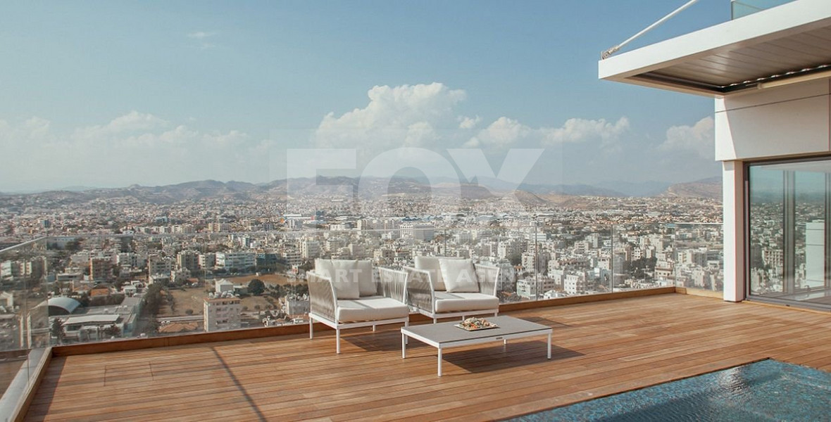 Luxurious Penthouse with Sea View in Neapoli, Limassol