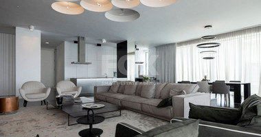 Luxurious Penthouse with Sea View in Neapoli, Limassol