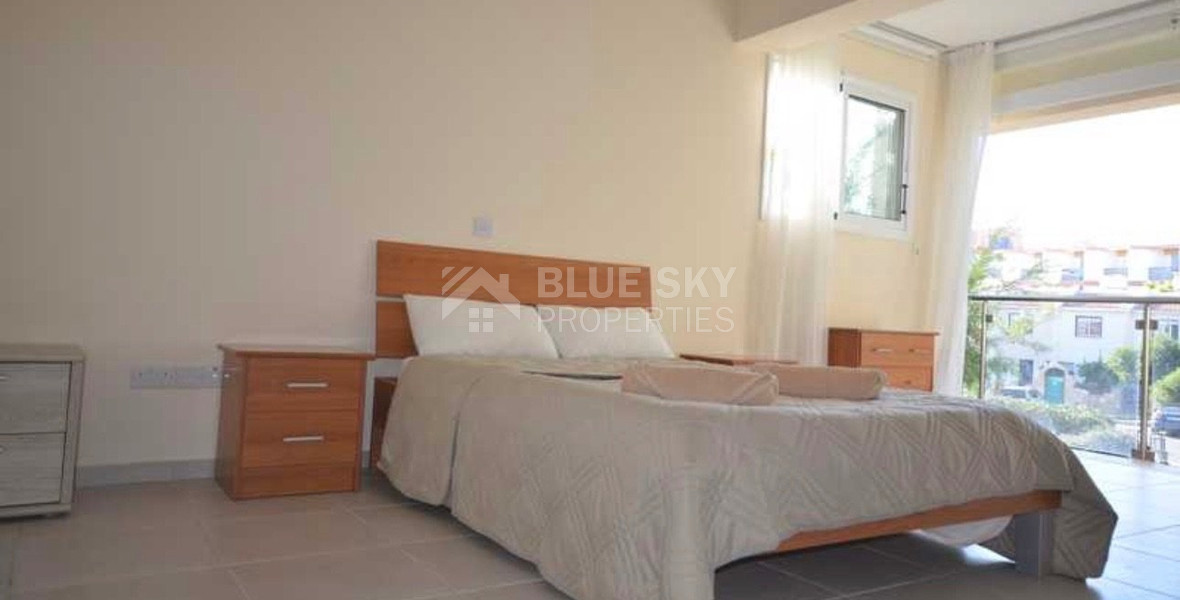 Modern  Detached House in Tombs Of the Kings for sale