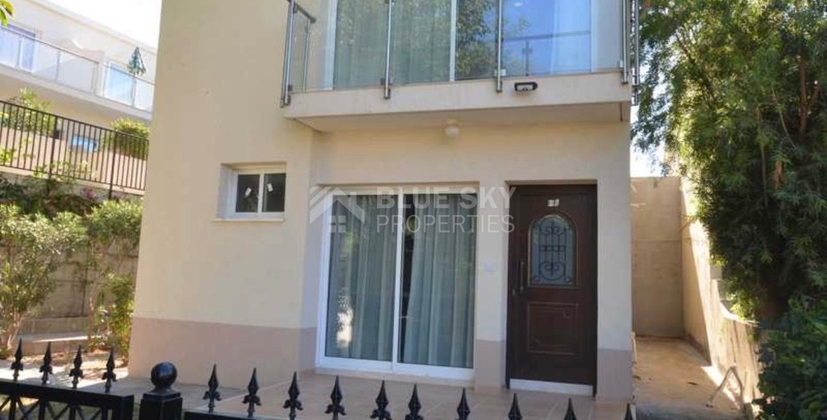Modern  Detached House in Tombs Of the Kings for sale
