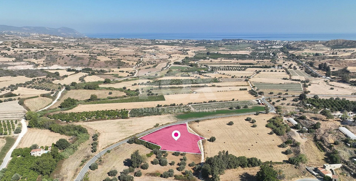 Large 5650 m2 Field in Chrysochou, Paphos