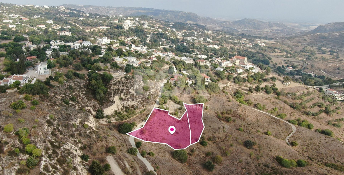 Residential field in Armou community, Paphos