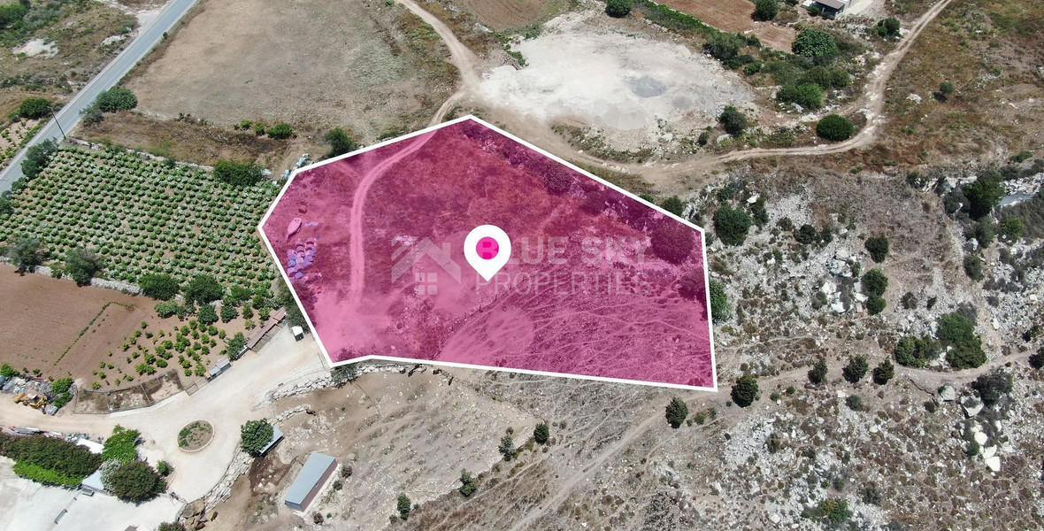 Mixed use zone - Field in Kathikas, Paphos