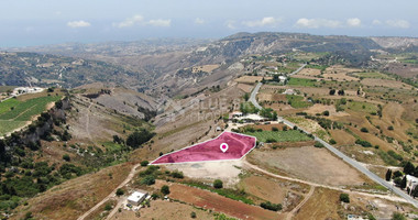 Mixed use zone - Field in Kathikas, Paphos