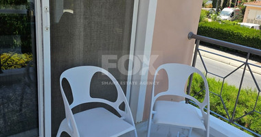 Modern one Bedroom Apartment plus one independend groundfloor Studio in the heart of Universal