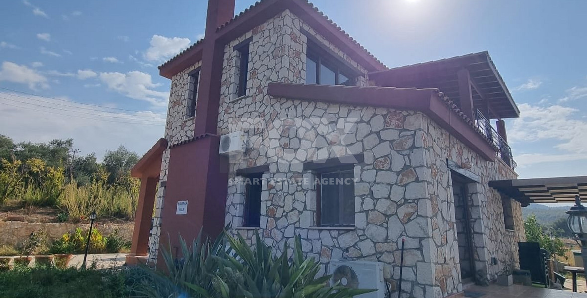 For Sale: Stunning Detached Villa on a large plot with Sea View and Pool in Agia Marina Chrysochous