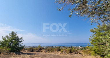 For Sale: Stunning Detached Villa on a large plot with Sea View and Pool in Agia Marina Chrysochous