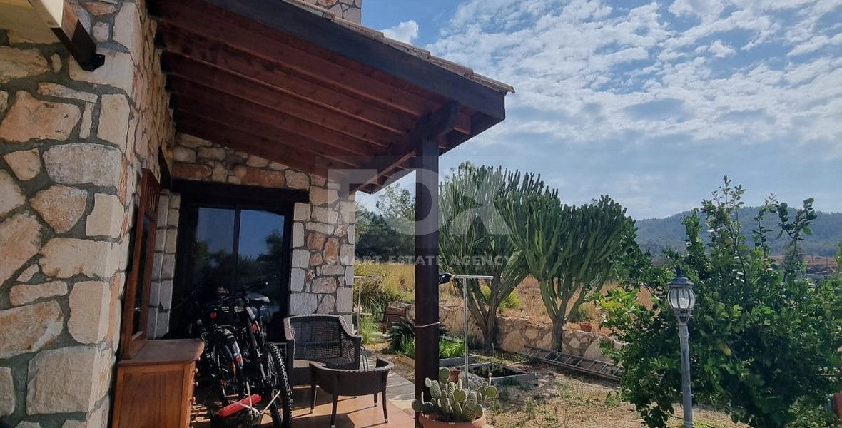 For Sale: Stunning Detached Villa on a large plot with Sea View and Pool in Agia Marina Chrysochous