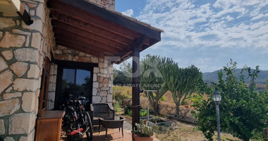 For Sale: Stunning Detached Villa on a large plot with Sea View and Pool in Agia Marina Chrysochous