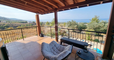 For Sale: Stunning Detached Villa on a large plot with Sea View and Pool in Agia Marina Chrysochous
