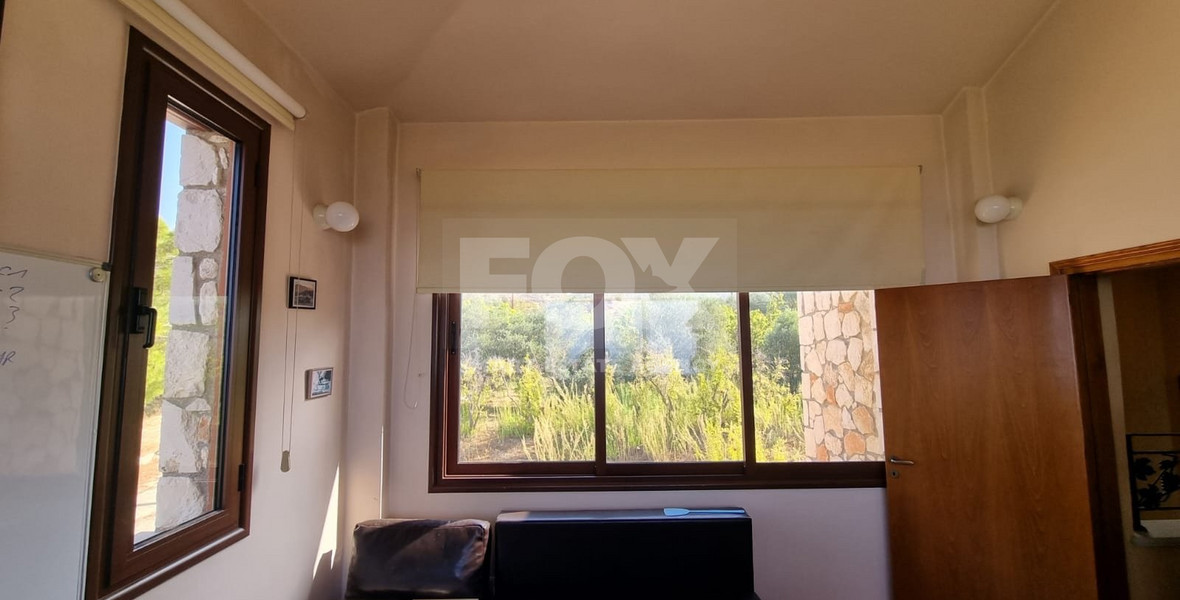 For Sale: Stunning Detached Villa on a large plot with Sea View and Pool in Agia Marina Chrysochous