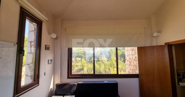 For Sale: Stunning Detached Villa on a large plot with Sea View and Pool in Agia Marina Chrysochous