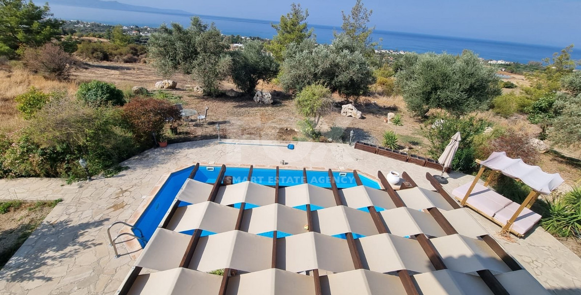 For Sale: Stunning Detached Villa on a large plot with Sea View and Pool in Agia Marina Chrysochous