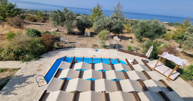For Sale: Stunning Detached Villa on a large plot with Sea View and Pool in Agia Marina Chrysochous