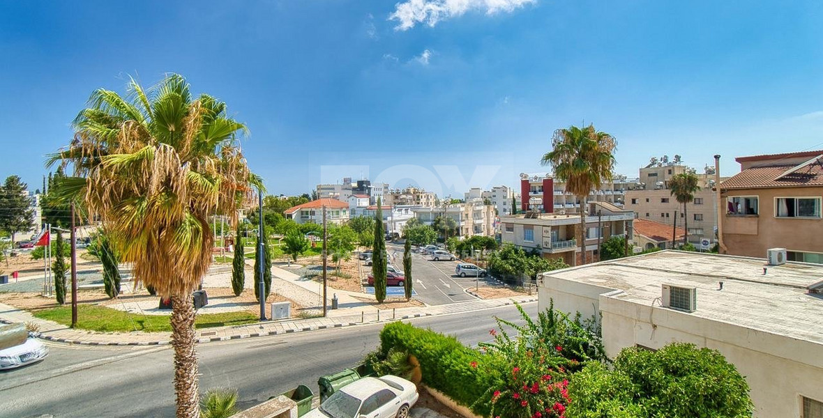 Huge, Modern, Partially Furnished Three Bedroom Apartment in Agios Pavlos