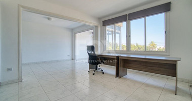 Huge, Modern, Partially Furnished Three Bedroom Apartment in Agios Pavlos
