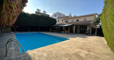 STUNNING 5 BEDROOM VILLA ON LARGE PLOT WITH SWIMMING POOL - LARGE GARDEN- EXTRA SEPARATE  APARTMENT - CENTAL LIMASSOL